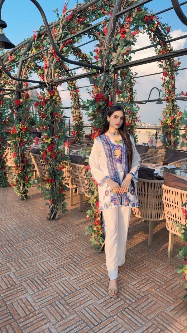 WDR-119_6 White Ivory Lawn 3-Piece Unstitched Suit | Most Hit | R-119